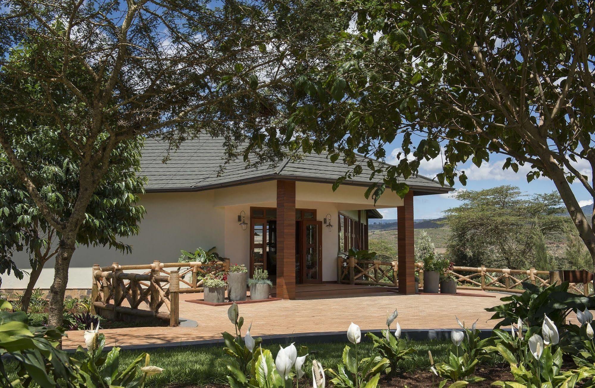 נגורונגורו Acacia Farm Lodge מראה חיצוני תמונה